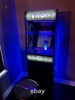 Arcade1up Tron Arcade Machine Avec Riser & Stool Jeu