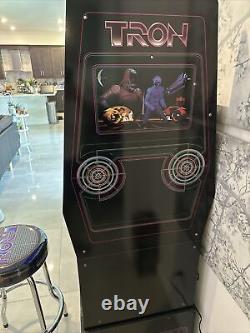 Arcade1up Tron Home Arcade Machine Avec Riser Et Tabouret Utilisé 1 Fois