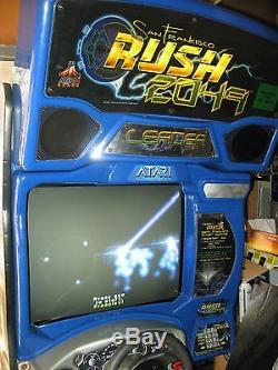 Atari Midway San Francisco Rush 2049 Machine D'arcade Asseoir La Salle De Jeu Du Pilote