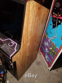 Atari Tempest Cabaret Arcade Machine Avec Couleur 6100 Vector Monitor Travail Rare