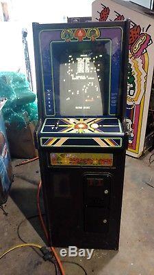 Centipede Cabaret Arcade Machine Par Atari