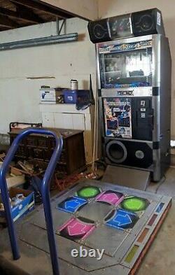 Dance Dance Revolution Solo 4e MIX Plus Working Coin-op Arcade Machine