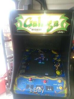 Galaga Arcade Machine. Grande Forme! Fonctionne Bien, Belle Photo