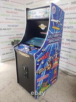 Golden Tee 2023 Pedestal par Incredible Technologies COIN-OP Arcade Video Game