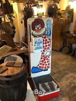 Machine À Monnaie Vintage Carnaval Clown Jeu Salle Enfourchables D'arcade Sur Le Cirque