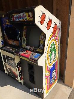 Machine D'arcade Non-fonctionnante D'atari Dig Dug Difficile À Trouver Le Cabinet Tout Original