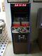 Machine D'arcade Vintage Zaxxon Dans Un Mini Cabinet D'arcade Original Midway Gorf