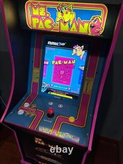Machine d'arcade Arcade1Up Ms. Pac-Man avec socle surélevé et enseigne lumineuse (Modèle 8267)