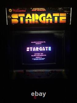 Machine d'arcade Defender Stargate originale de Williams 1981