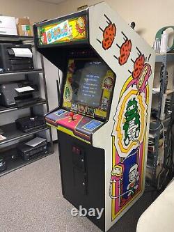 Machine d'arcade Dig Dug en taille réelle Rare Atari Collector entièrement fonctionnelle