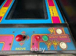 Machine d'arcade de Mme PAC-MAN