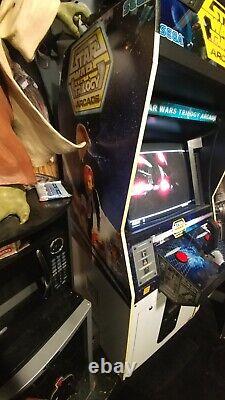 Machine d'arcade de la trilogie Star Wars