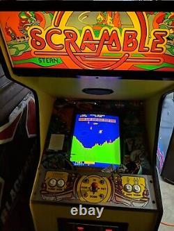 Machine d'arcade dédiée authentique vintage de 1981 Stern Konami Scramble avec PCB