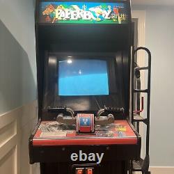 Machine d'arcade du journaliste de rue originale Wow! La perle rare des salles d'arcade, l'écran s'est éteint.
