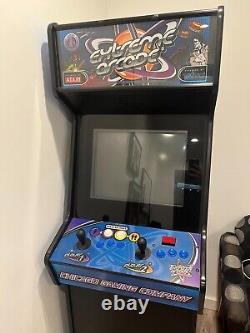 Machine d'arcade extrême par la société Chicago Gaming Company RARE