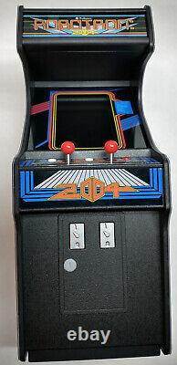 Machine d'arcade miniature Robotron 2084 à l'échelle 1/6 de 11 pouces de Williams.