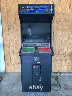Machine de jeu d'arcade originale Atari Space Duel de 1982