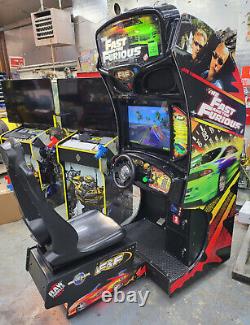 Machine de jeu vidéo de conduite d'arcade assis Fast & Furious avec écran LCD de 25 pouces Paul Walker F4