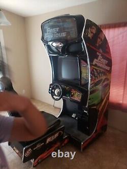 Machine de jeu vidéo de conduite d'arcade assise Fast & Furious 24 LCD Paul Walker #1
