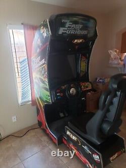Machine de jeu vidéo de conduite d'arcade assise Fast & Furious 24 LCD Paul Walker #1