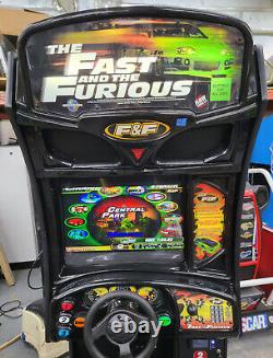 Machine de jeu vidéo de conduite d'arcade assise Fast & Furious 25 LCD Paul Walker F2