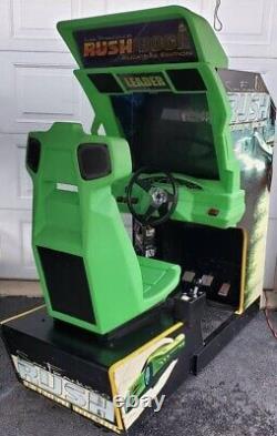 Machine de jeu vidéo de course assise San Francisco RUSH Arcade