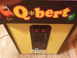 Mint Qbert Arcade Machine / Cubes Qbert Et Qbert