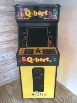 Mint Qbert Arcade Machine / Cubes Qbert Et Qbert
