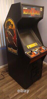 Mortal Kombat II Original Arcade Machine Dans Mortal Kombat I Cas. Mk2 En Mk1