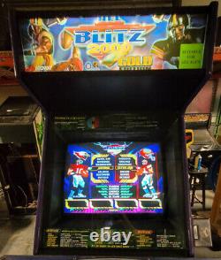 NFL Blitz 2000 4 Player Arcade Video Game Machine (midway) Fonctionne Très Bien