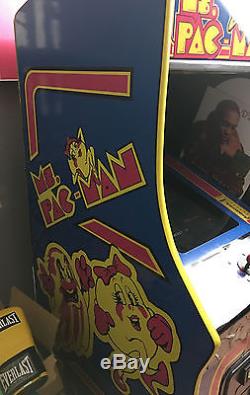 Namco Ms. Pacman Arcade Machine, Magnifique Cabinet Plus 60 Jeux LCD Amélioré