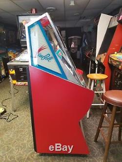 Nice Rockola Fireball CD Jukebox Arcade Machine