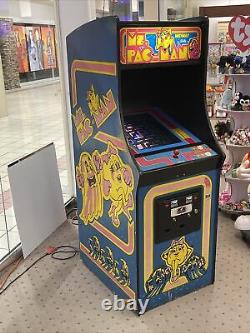 Nouvelle Machine D'arcade De Mme Pacman. Toutes Les Pièces Originales Sont Superbes