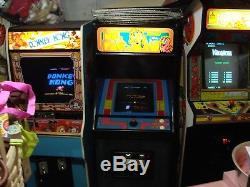 Original Ms. Pacman Arcade Machine À Mi-chemin