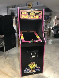 Restauré Noir Mme Pacman Arcade Machine, Aménagee