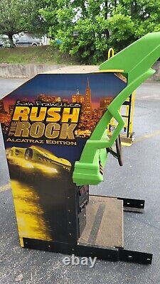 Rush The Rock Sit Down Driver Video Arcade Game, Atlanta, (machine À Travailler Des Pièces)