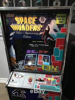 Space Invaders / Qix Silver Anniversaire Arcade Vidéo Multi Game Machine