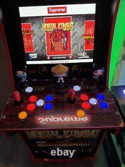 Supreme x Machine d'arcade Mortal Kombat par Arcade1UP