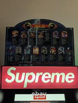 Supreme x Machine d'arcade Mortal Kombat par Arcade1UP