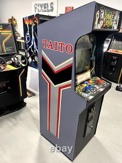 Très bien restauré Jeu d'arcade Double Dragon de 1987 de Taito