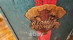 Vintage 1940 Atomic Bomber Arcade Machine Avec Boîtier En Bois