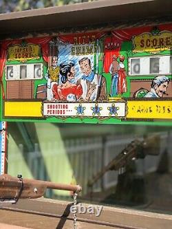 Vintage 1950s Rifle Champ Pièce Exploité 10 Cents Arcade Midway Machine Game