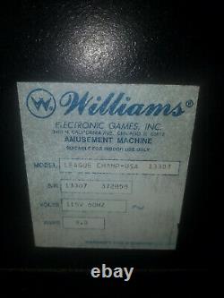 Williams League Champ Shuffle Alley Bowling Machine 1995